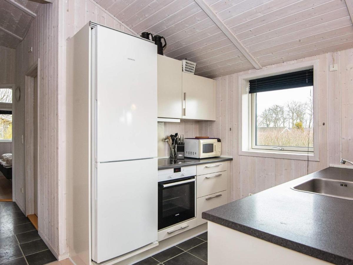 Three-Bedroom Holiday Home In Juelsminde 18 Sonderby  Экстерьер фото